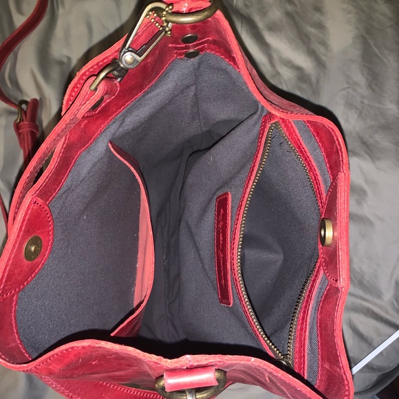 Excellent Condition Oak River Shoulder Bag with extra adjustable strap - Picture 3 of 3